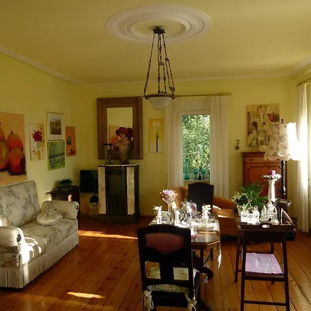 Romantikzimmer Im Antiquariat Ubytování v soukromí